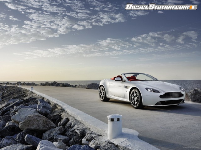 Aston Martin V12 Zagato 2013 Picture #11 Aston Martin V12 Zagato 2013 Picture #11